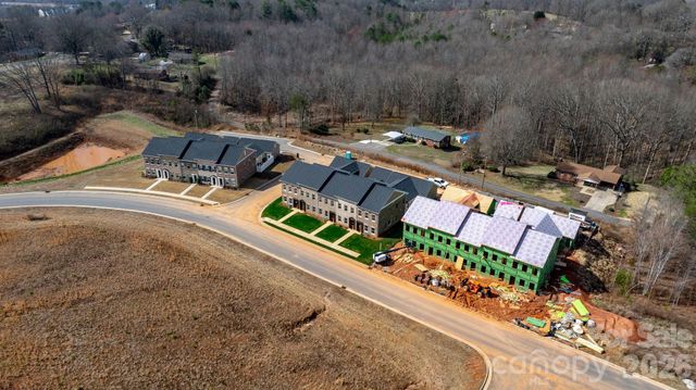 2117 24th Street Lane SE, Hickory, NC 28602