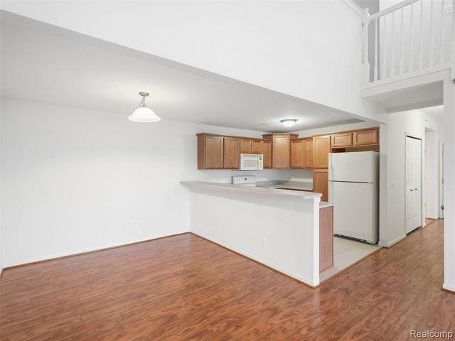 5750 Flagstaff Pines Drive, Shelby Twp, MI 48317