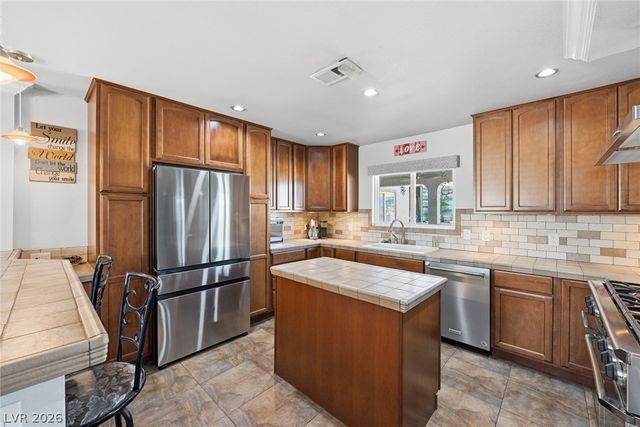 625 Glenwood Lane, Henderson, NV 89002