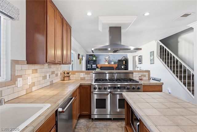 625 Glenwood Lane, Henderson, NV 89002