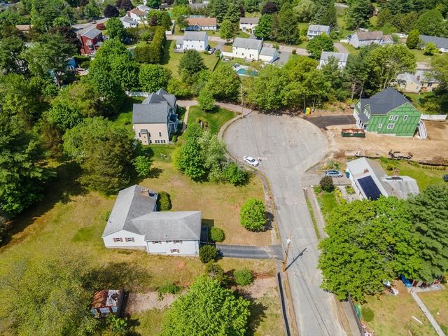 4 Hickory Rd, Natick, MA 01760