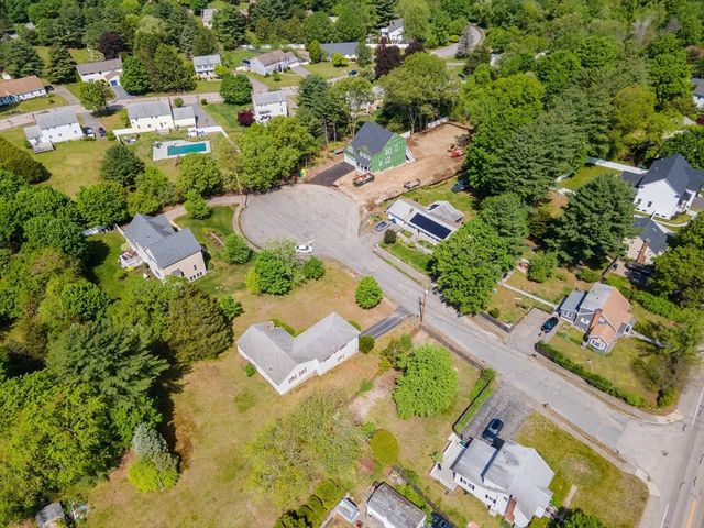 4 Hickory Rd, Natick, MA 01760