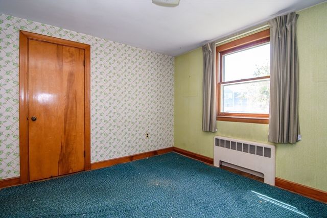 4 Hickory Rd, Natick, MA 01760