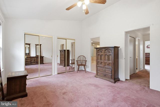 53 ARDSLEY CT, Newtown, PA 18940