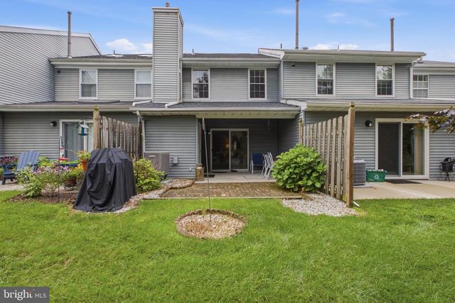 53 ARDSLEY CT, Newtown, PA 18940