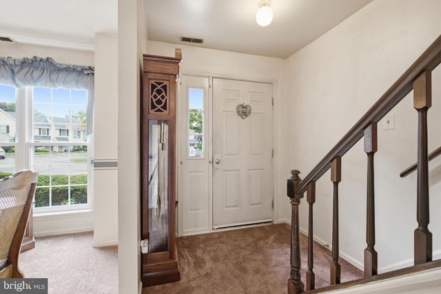 53 ARDSLEY CT, Newtown, PA 18940