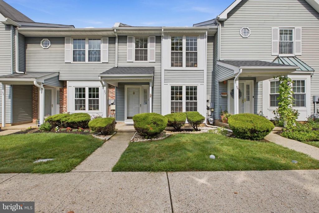 53 ARDSLEY CT, Newtown, PA 18940
