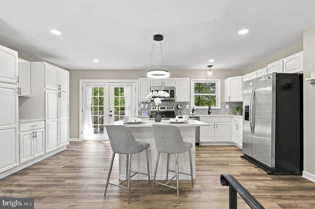 6 STRATFORD CT, Waldorf, MD 20602