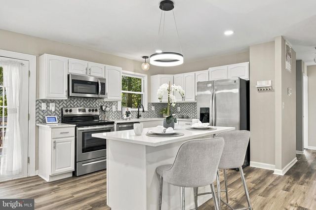 6 STRATFORD CT, Waldorf, MD 20602