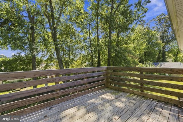 6 STRATFORD CT, Waldorf, MD 20602