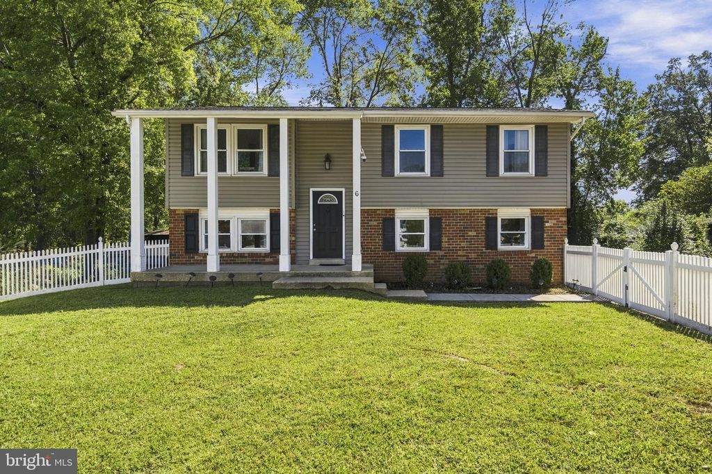 6 STRATFORD CT, Waldorf, MD 20602