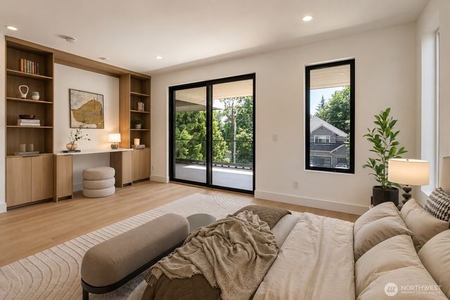 10234 NE 20th Place, Bellevue, WA 98004