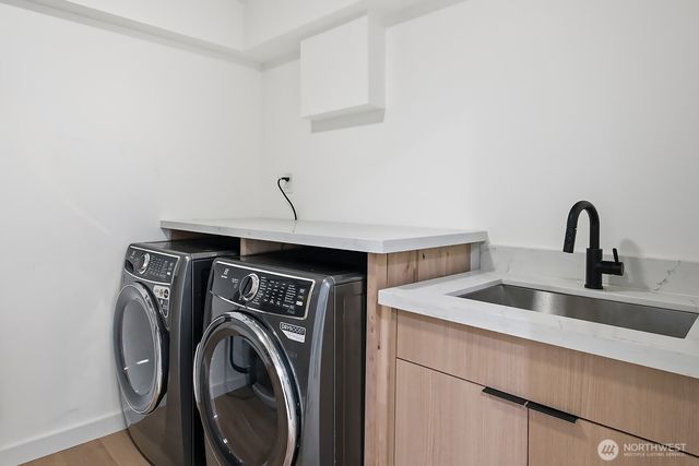 10234 NE 20th Place, Bellevue, WA 98004