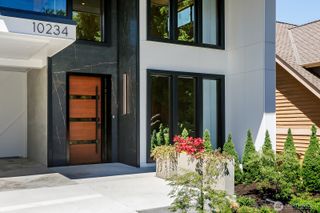 10234 NE 20th Place, Bellevue, WA 98004