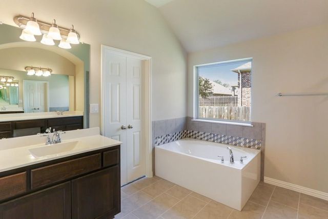 142 Venice CV, Austin, TX 78737