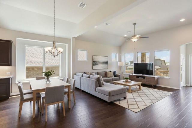 142 Venice CV, Austin, TX 78737