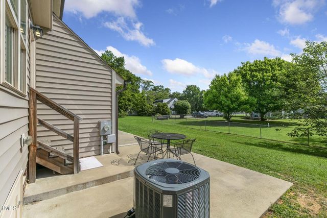 355 S Church Street, Coats, NC 27521