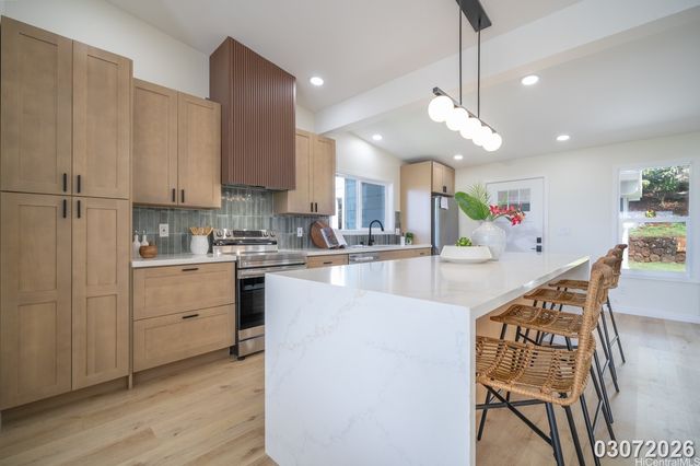 99-1052 Manako Place, Aiea, HI 96701