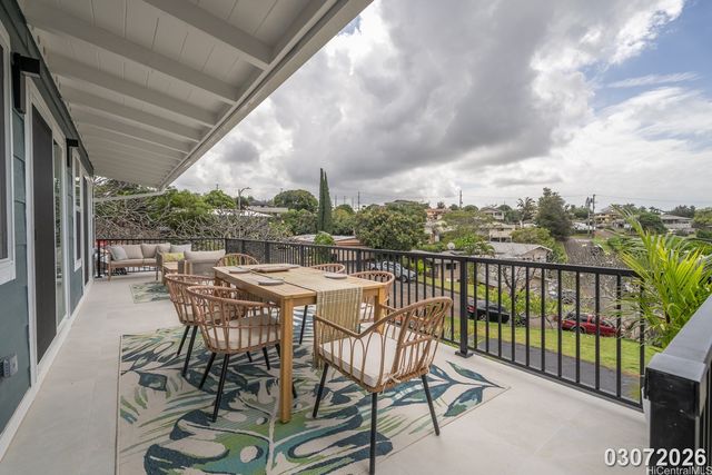 99-1052 Manako Place, Aiea, HI 96701