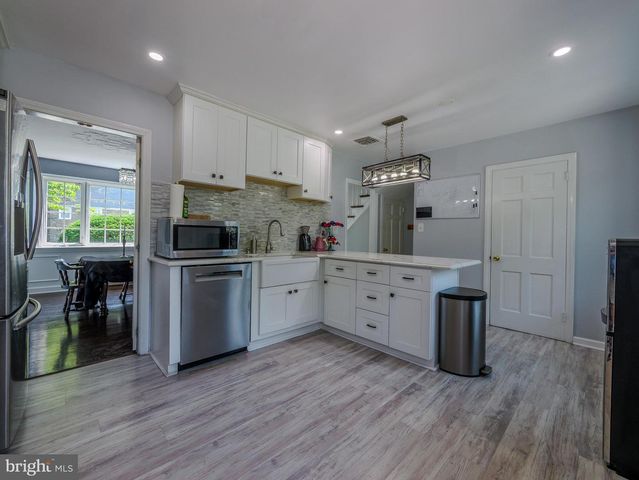 1004 SHADELAND AVE, Drexel Hill, PA 19026