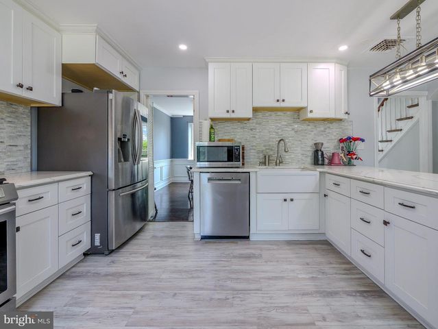 1004 SHADELAND AVE, Drexel Hill, PA 19026