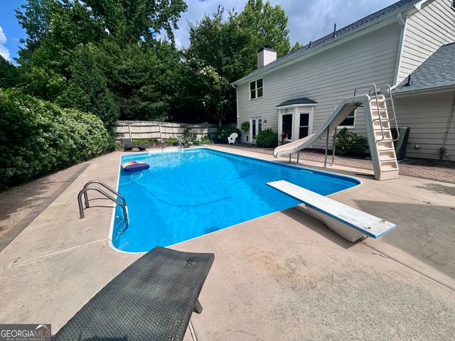 200 Hedgewood Court, Peachtree City, GA 30269