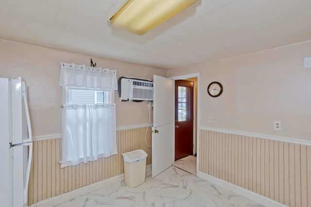 135 Prentice, Springfield, MA 01104