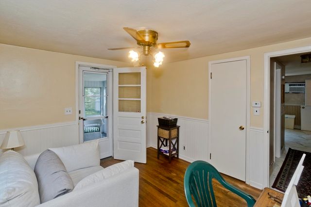 135 Prentice, Springfield, MA 01104