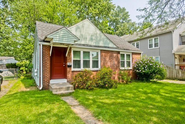 135 Prentice, Springfield, MA 01104