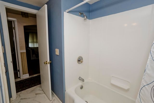 135 Prentice, Springfield, MA 01104