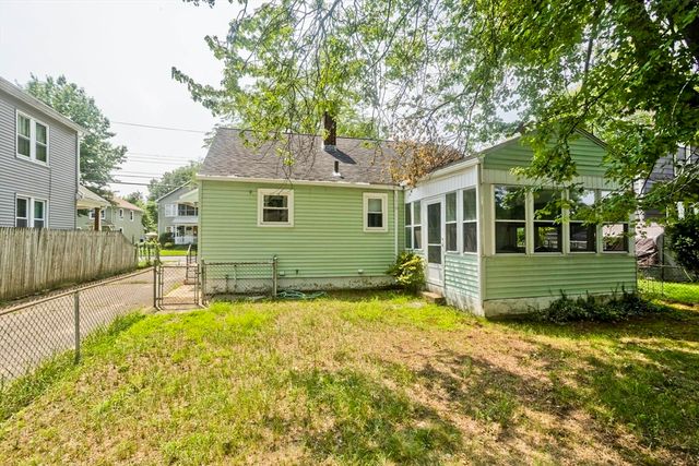 135 Prentice, Springfield, MA 01104