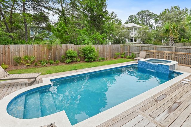 144 Dalton Drive, Santa Rosa Beach, FL 32459