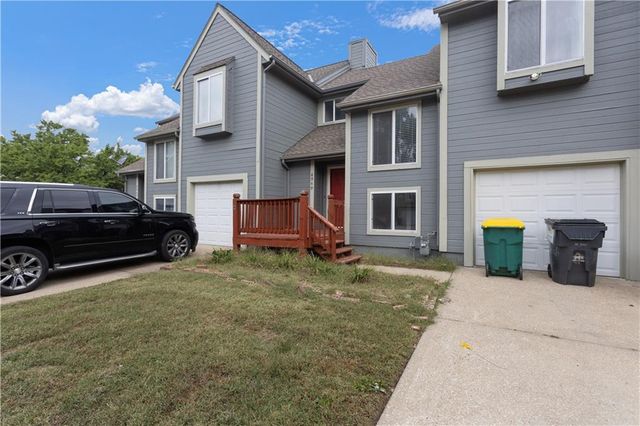 8949 Hauser Street, Lenexa, KS 66215