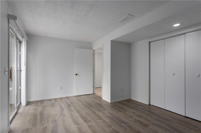 8949 Hauser Street, Lenexa, KS 66215