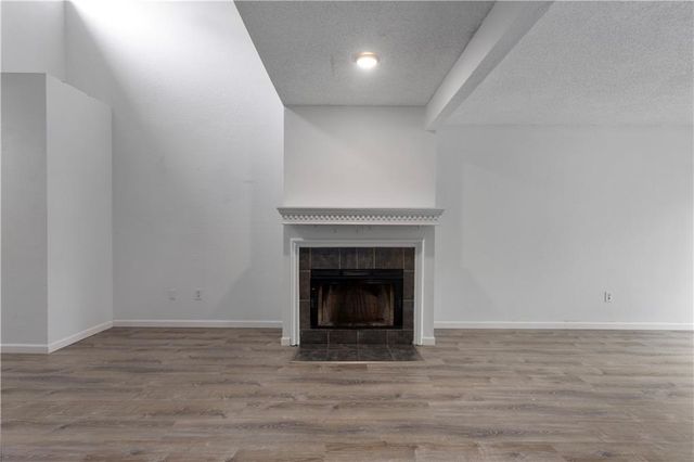 8949 Hauser Street, Lenexa, KS 66215