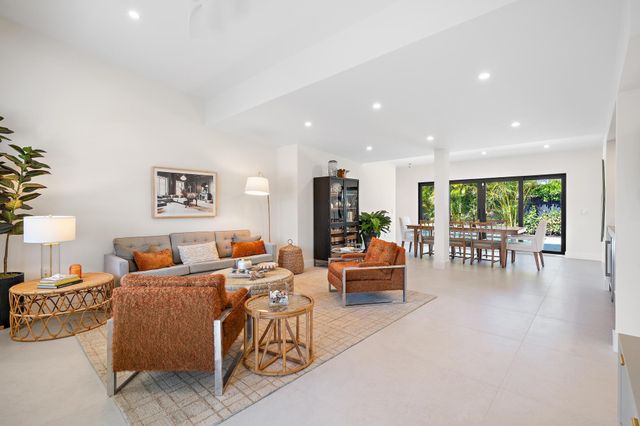 385 Linda Lane, West Palm Beach, FL 33405