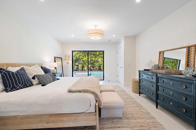 385 Linda Lane, West Palm Beach, FL 33405