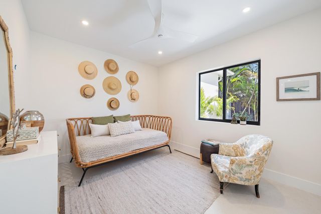 385 Linda Lane, West Palm Beach, FL 33405