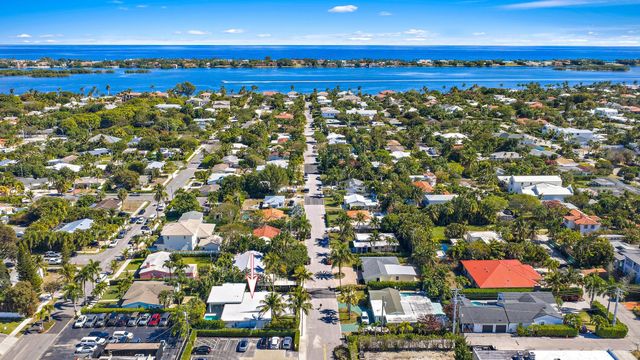 385 Linda Lane, West Palm Beach, FL 33405