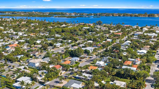 385 Linda Lane, West Palm Beach, FL 33405