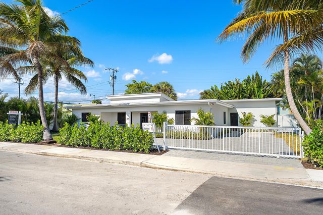 385 Linda Lane, West Palm Beach, FL 33405