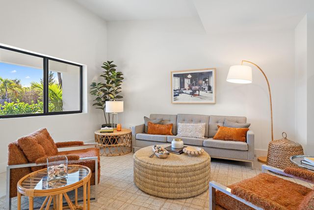 385 Linda Lane, West Palm Beach, FL 33405