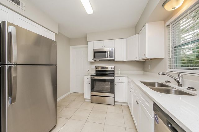 5312 WREN STREET, Orlando, FL 32807