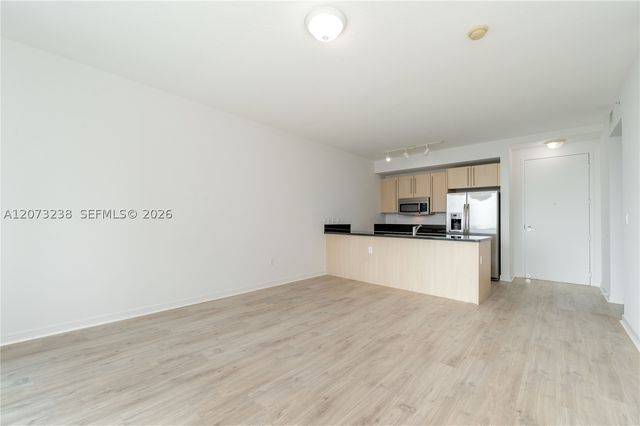 79 SW 12th St 2602-S, Miami, FL 33130
