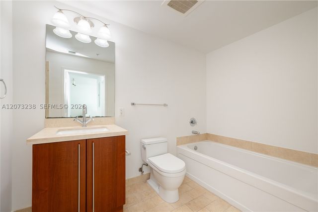 79 SW 12th St 2602-S, Miami, FL 33130
