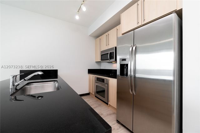 79 SW 12th St 2602-S, Miami, FL 33130