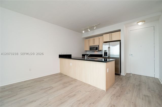 79 SW 12th St 2602-S, Miami, FL 33130