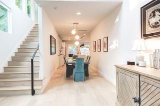 916 E 50th ST 1, Austin, TX 78751