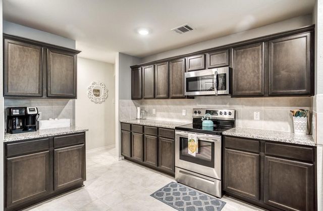 608 Rustic Meadows Trail, Princeton, TX 75407