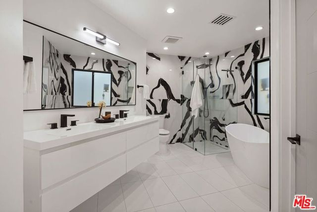 7848 Melita Avenue, North Hollywood, CA 91605